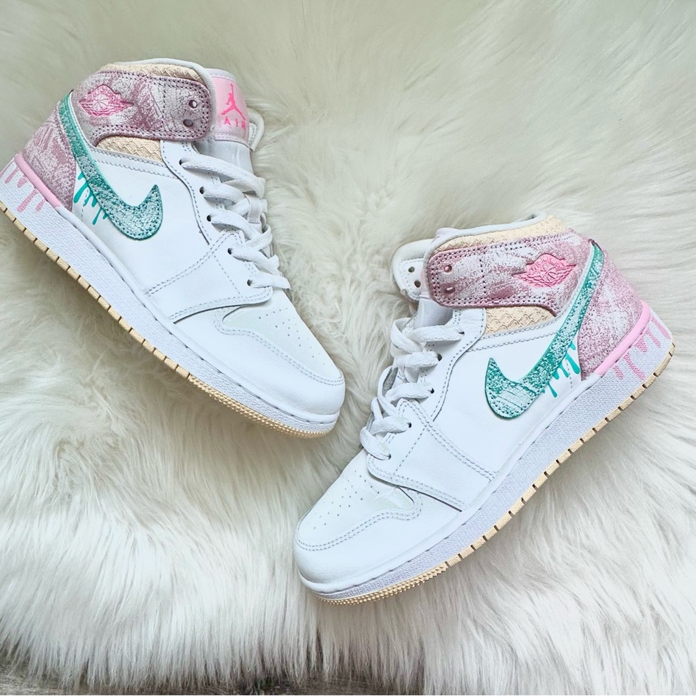 Nike Air Jordan 1 Mid SE ‘Ice Cream’ Sneaker